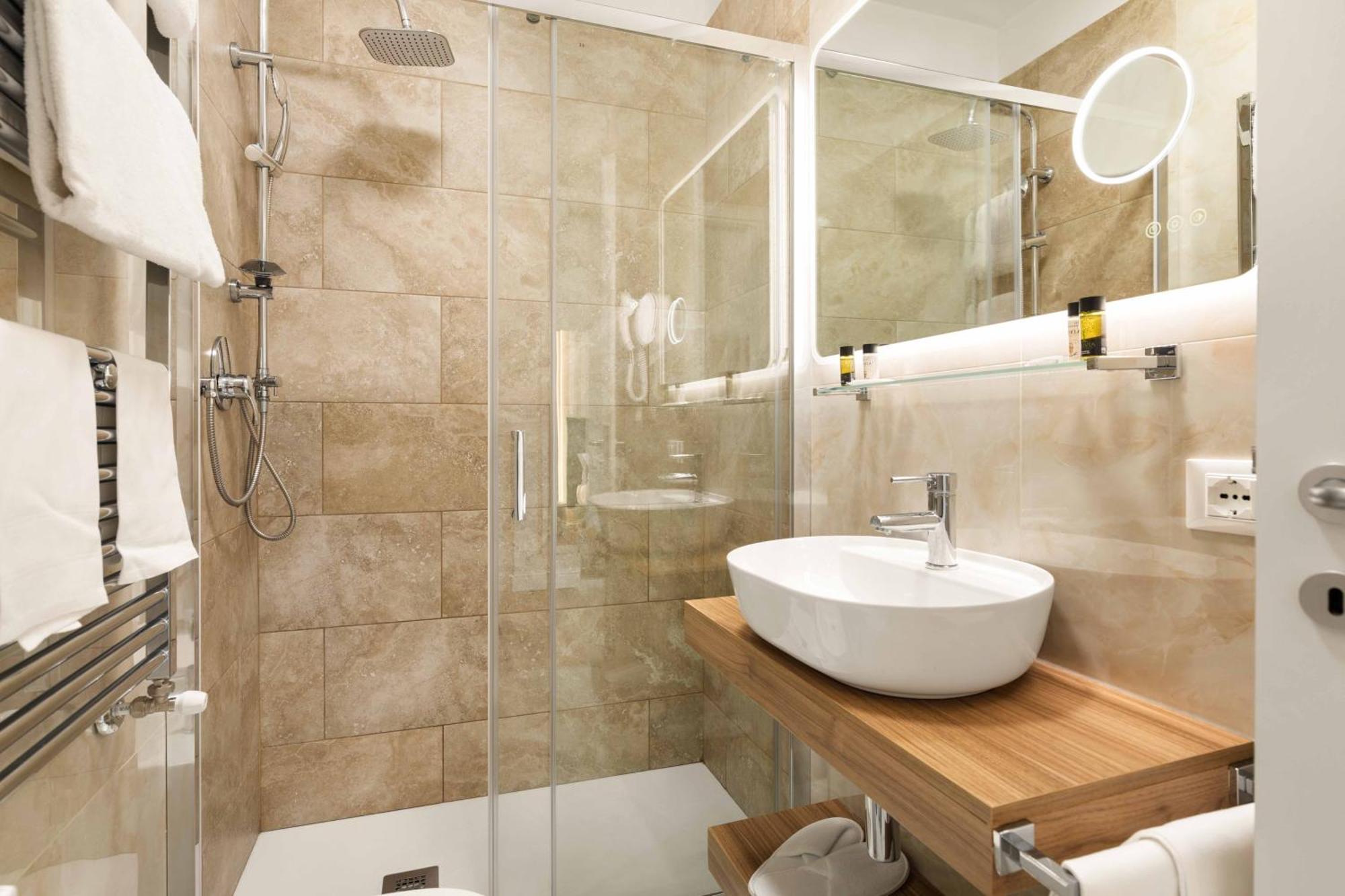 Albadea Deluxe Hotel Rome Exterior photo