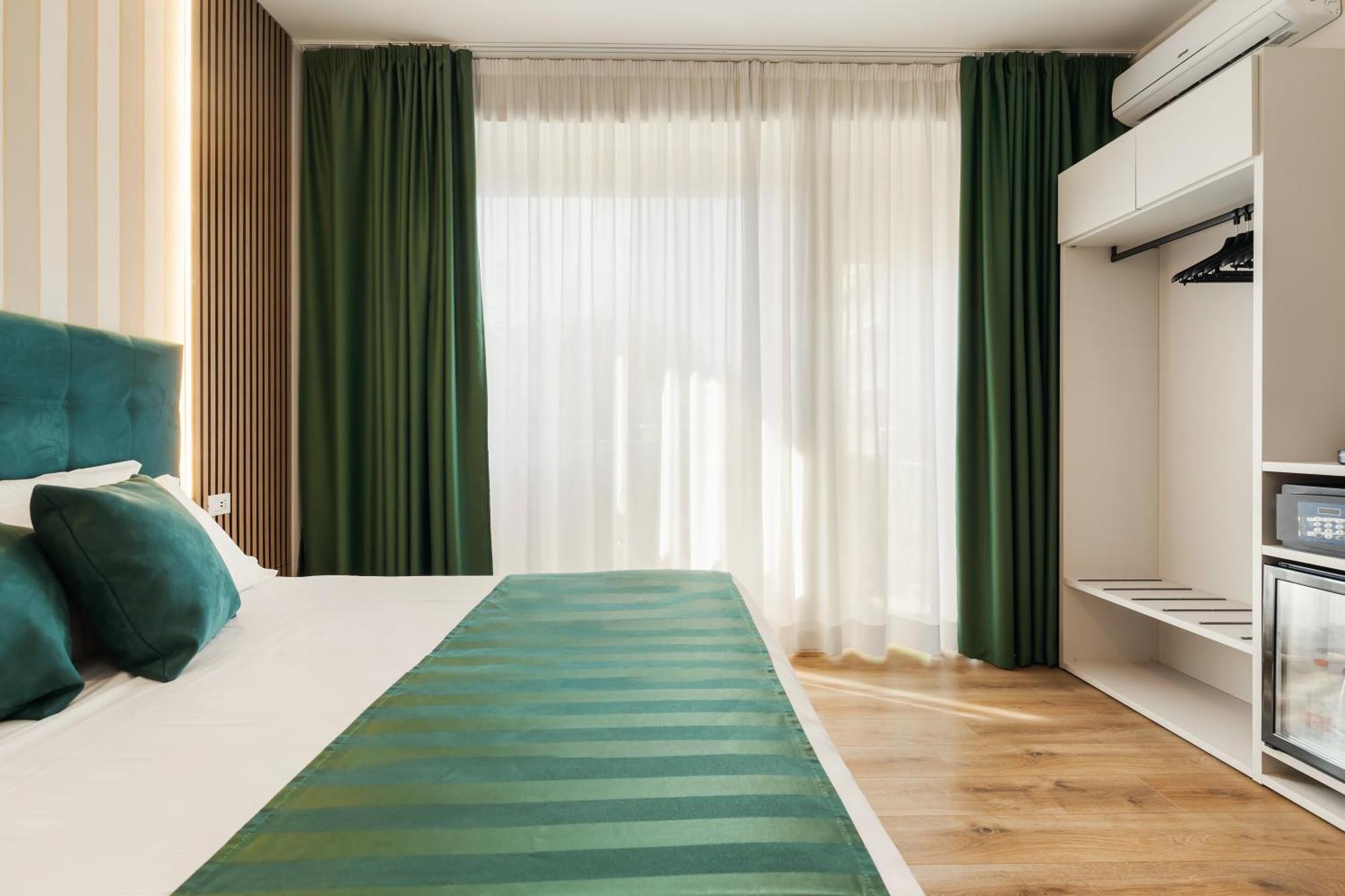 Albadea Deluxe Hotel Rome Exterior photo